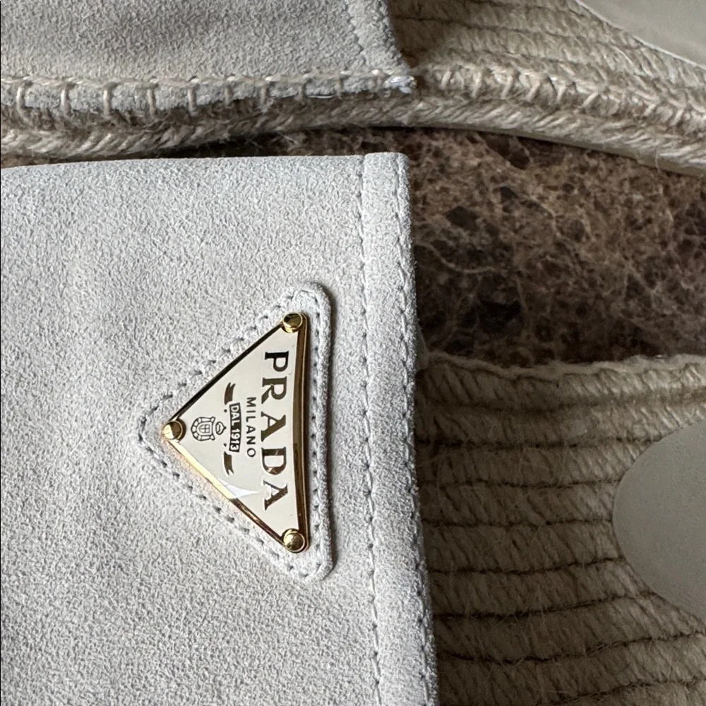 Prada suede light beige sandals flats slides gold gesso logo sz 40